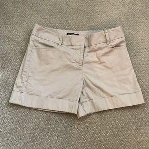 Khaki “Editor” Express shorts